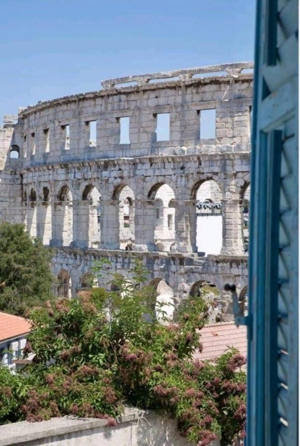 Spectacular View Of The Colloseum Pula Exterior photo